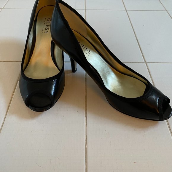 Guess Peep Toe Shoes - Picture 3 of 9